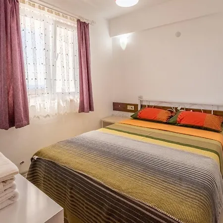 Sahika Guest house